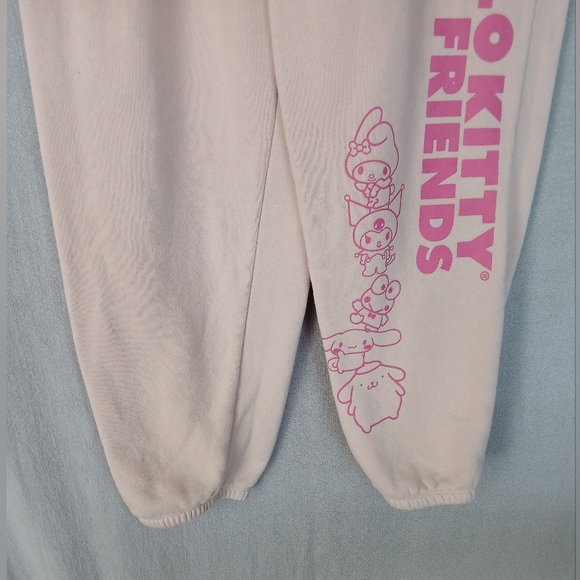 🍀 Hello Kitty Junior's Sweatpants - Picture 4 of 7